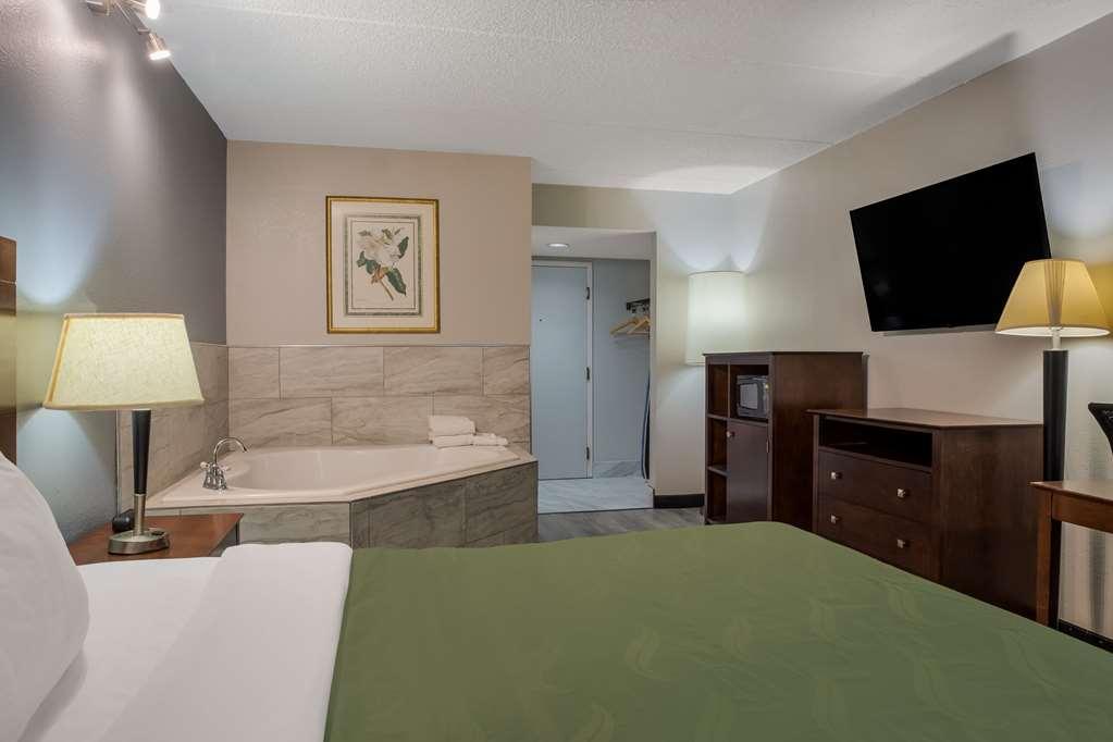 Quality Inn Толедо Номер фото