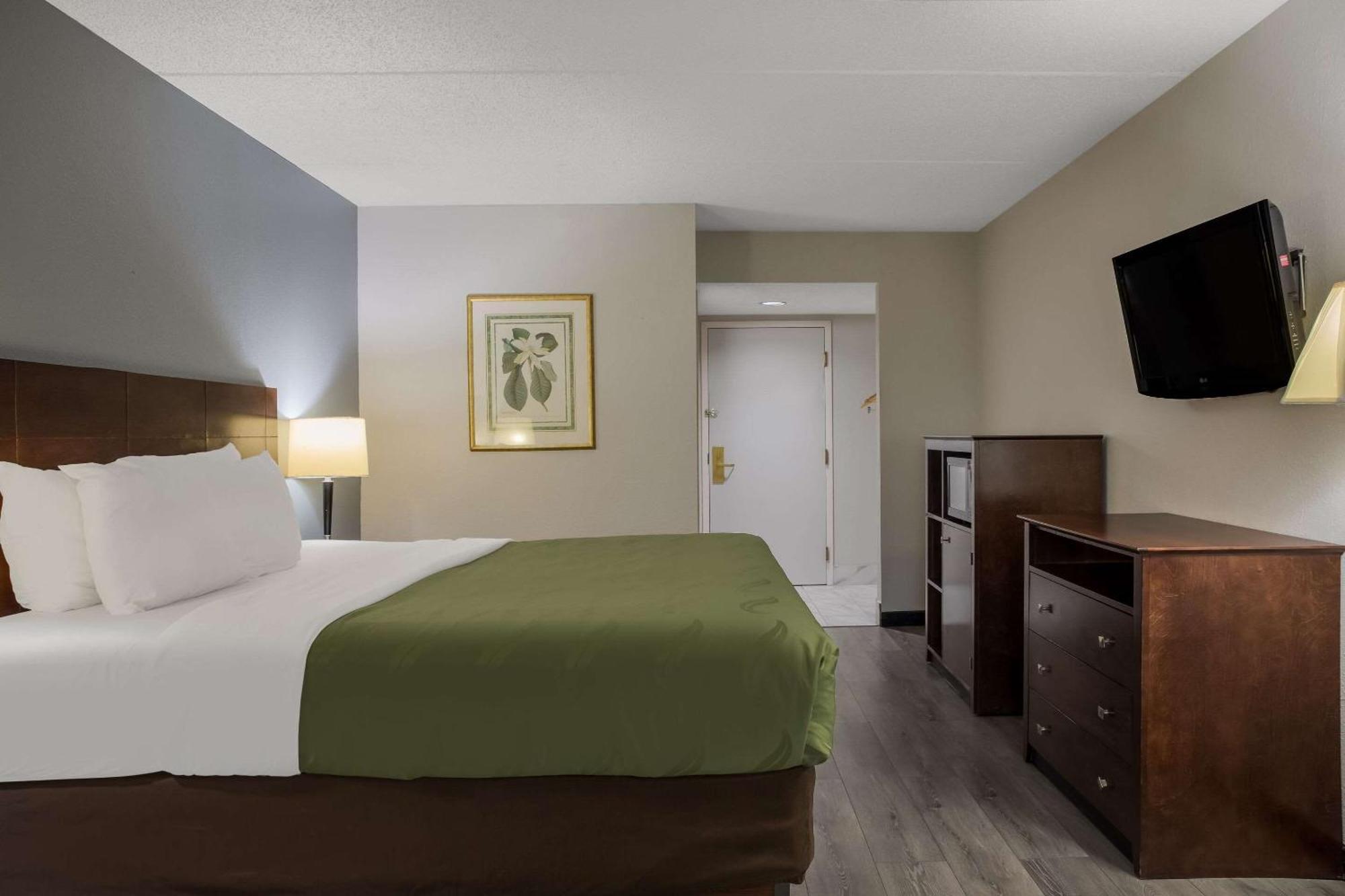 Quality Inn Толедо Экстерьер фото