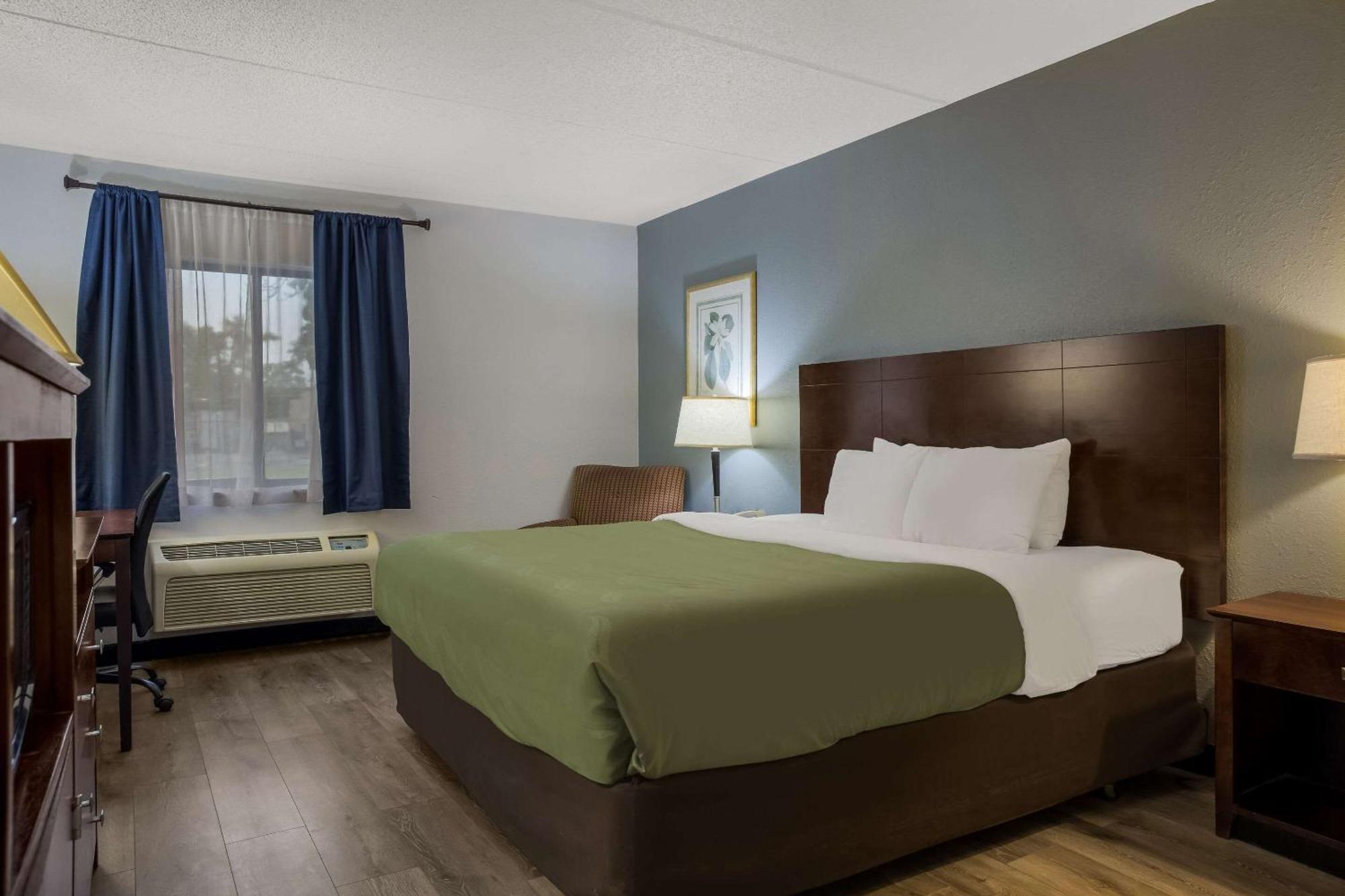 Quality Inn Толедо Экстерьер фото
